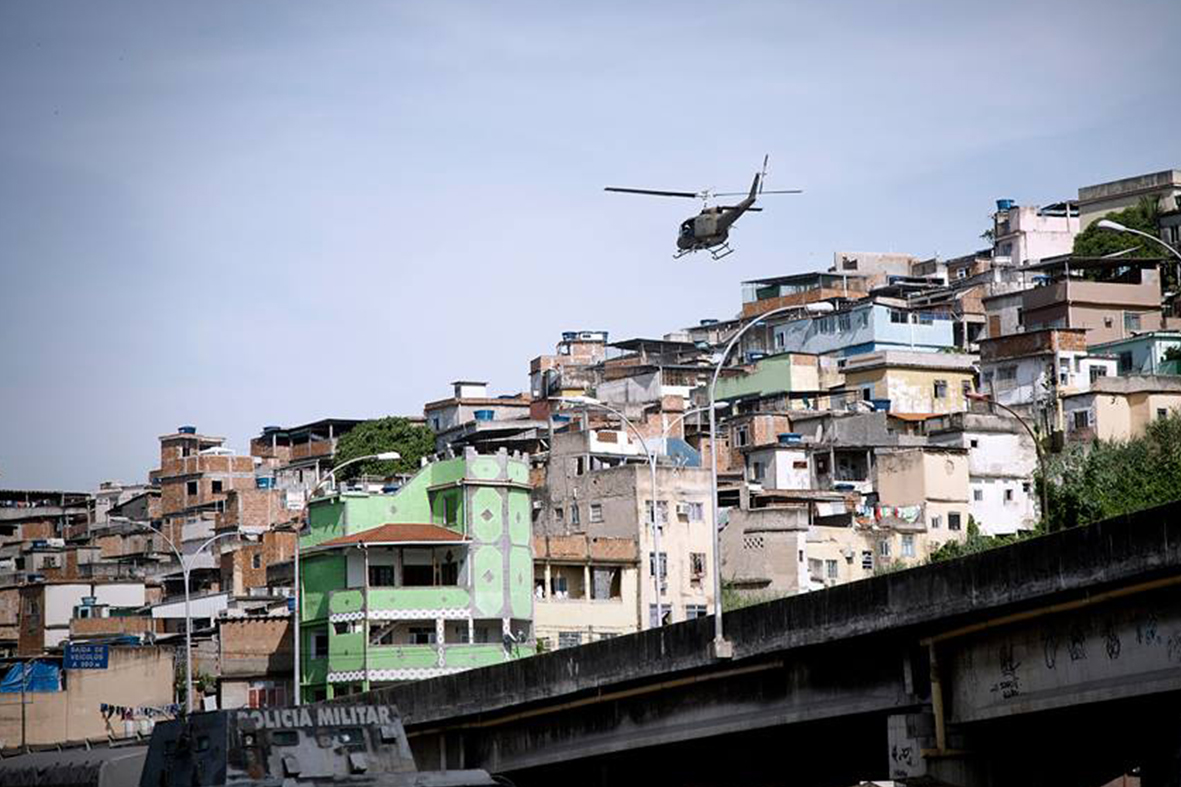 Ocupação do Exército na Favela da Maré, zona norte do Rio, fevereiro de 2014 — Foto: Rafael Daguerre