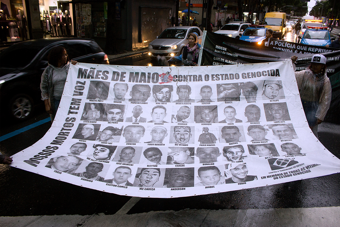 Manifestação no Centro do Rio, parte das atividades do Encontro — Foto: Rafael Daguerre